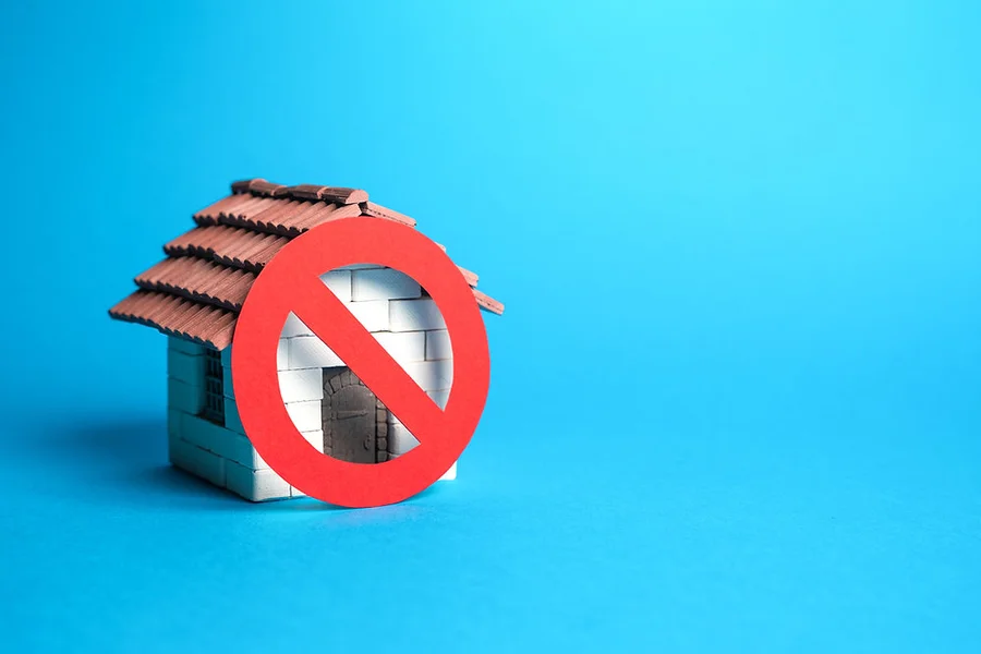 Tampa Property Liens: Don’t Let Hidden Surprises Ruin Your Closing